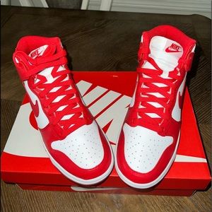 Dunk High Championship Red